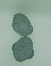 Load image into Gallery viewer, Share Butter and  Charcoal Soap (3 Soaps)